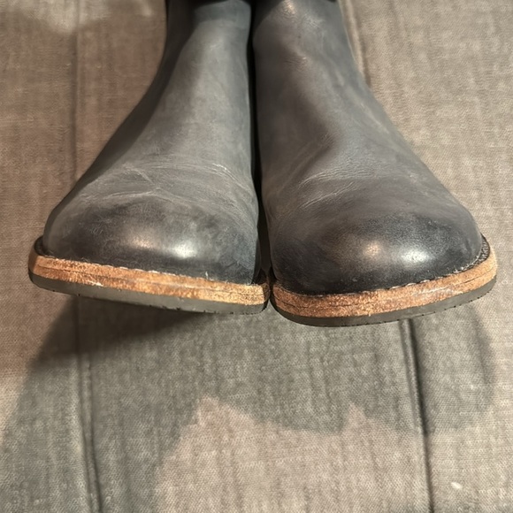 CLARKS Women’s Monica Blue Gray Leather Ankle Booties size 8 - Picture 6 of 10